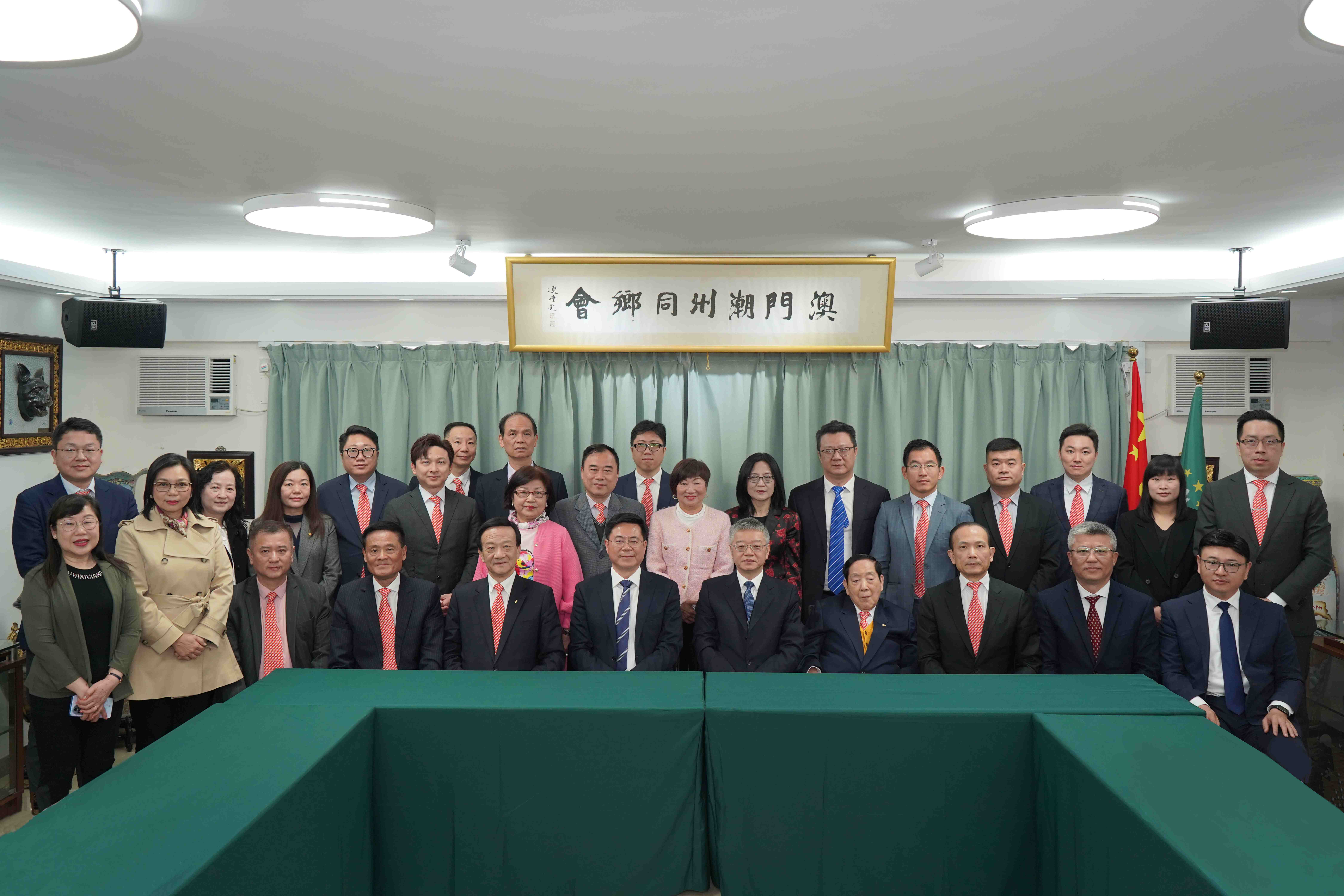 3 21汕頭陳濤大合照